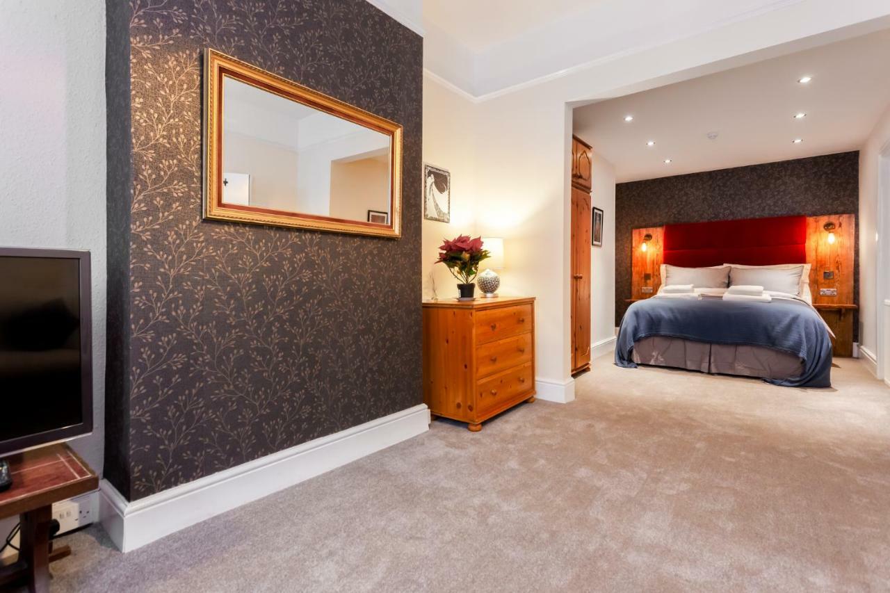 Gorgeous Town Centre With Courtyard Garden Bournemouth